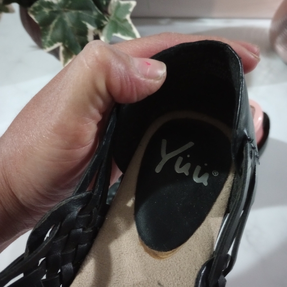 Yuu sandals shoes for women size 8 - Picture 5 of 6